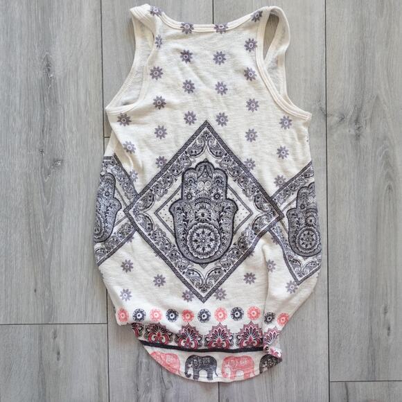 Gaze Spiritual Hamsa Hand Tee Scoop Neck Yoga Casual Floral Cream Tank Top - Picture 2 of 8